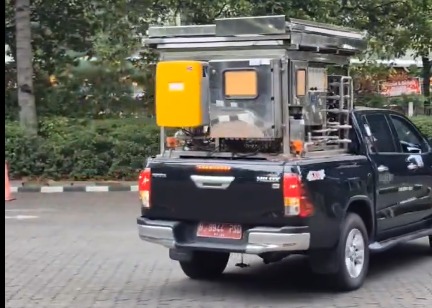 BRIN Kirim Mobil Arsinum untuk Pasok Air Minum Bersih di Wilayah Bencana Sumatera